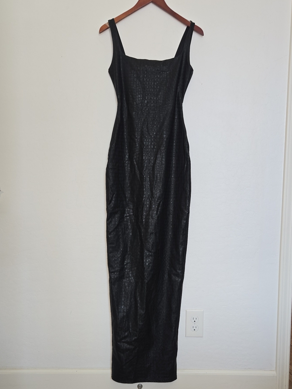 Naked Wardrobe Croc Embossed Faux Leather Body-Con Dress Maxi Stretch Sz S NWOT - Picture 4 of 14